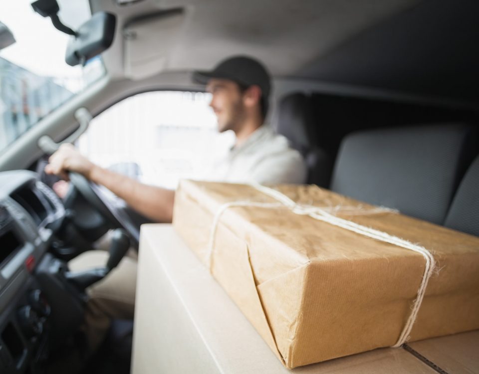 Commercial Courier Service in Hull